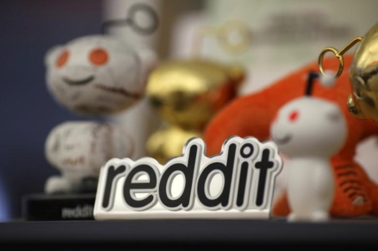 Reddit To Transform Into a Social Network With New Profile Pages