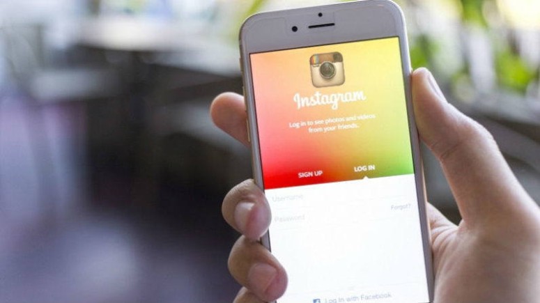 Instagram experienced a one-hour outage around the world