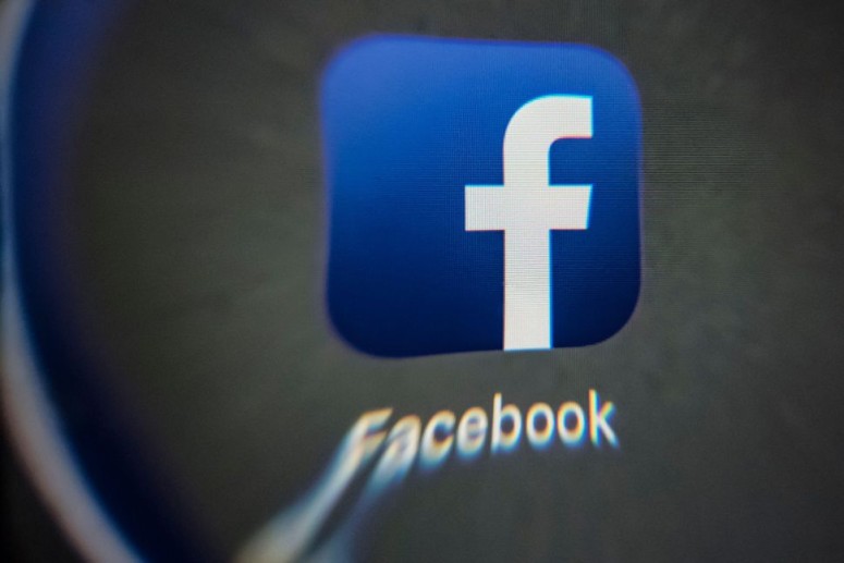 Facebook suspends 200 apps for misusing data