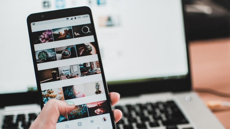 Instagram Users Can Now Post on Multiple Accounts at The Same Time