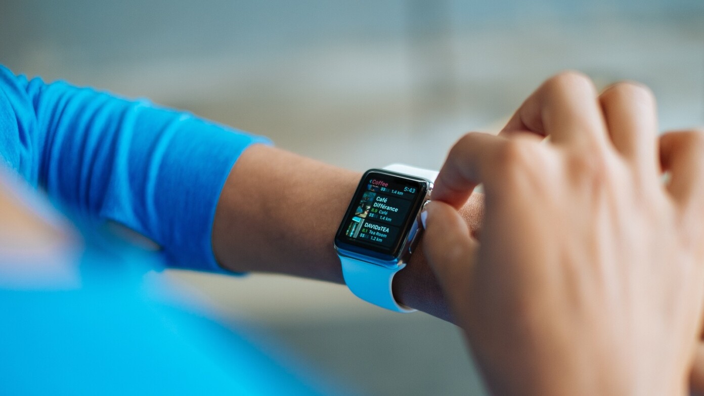 rate of apple smart watch