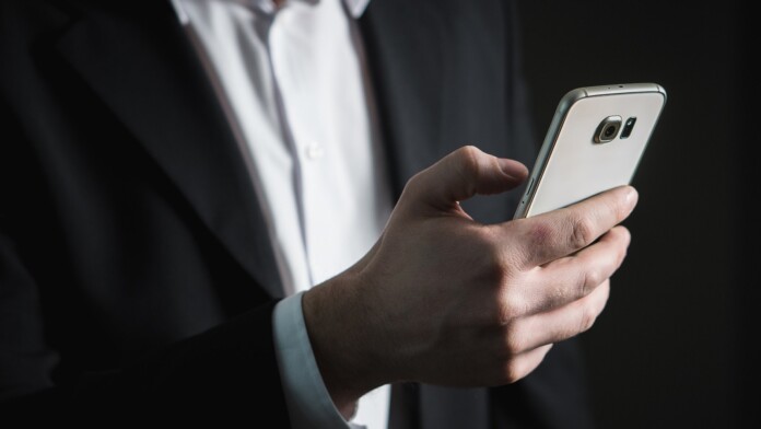 WhatsApp to Integrate Google Image Search to Combat Fake News WhatsApp to Integrate Google Image Search to Combat Fake News