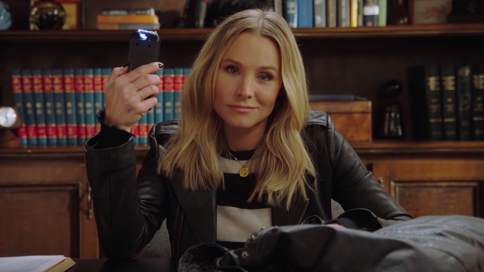 Kristen Bell as Veronica Mars