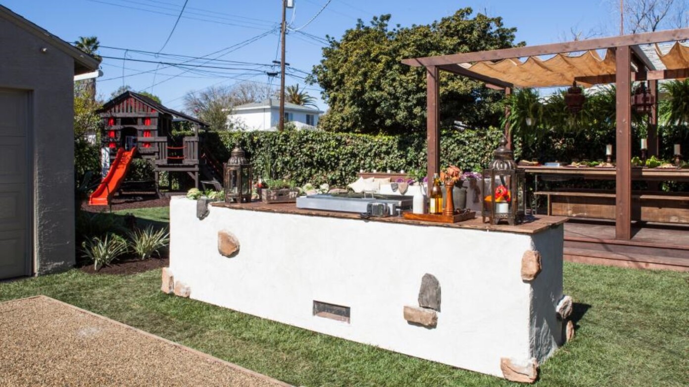 Watch 'Backyard Takeover' Season 1 Live Stream HGTV's Landscaping Show