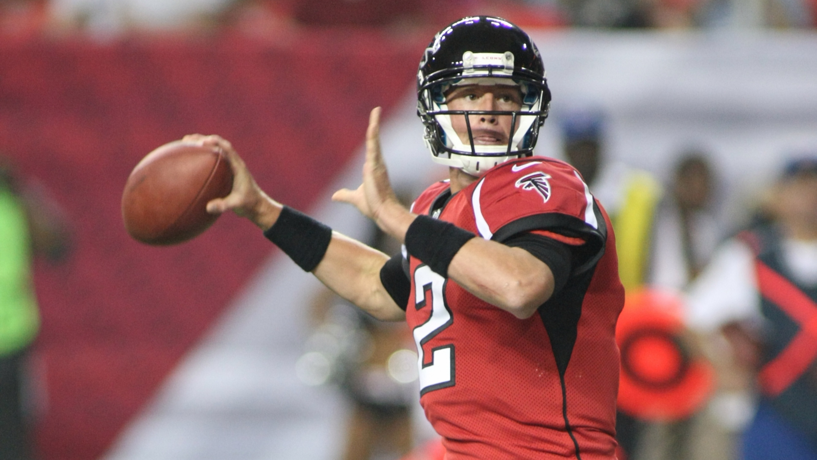 Atlanta Falcons quarterback looks over his options during a 2012 NFL game against the Cincinnati Bengals