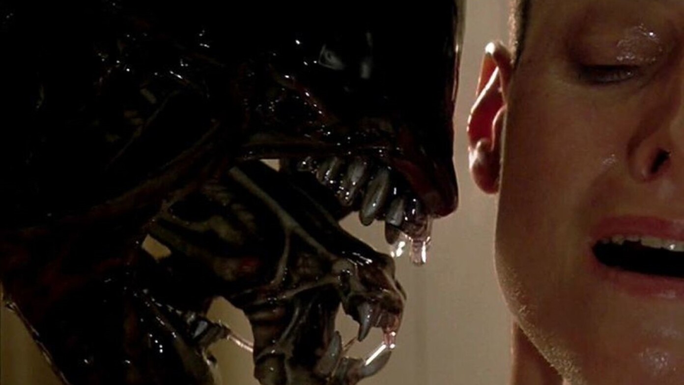 How to Watch Alien and Predator Movies in Order? TechNadu How to Watch Alien and Predator Movies in Order? TechNadu