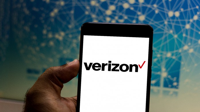 The Verizon app collects users browsing history and more.