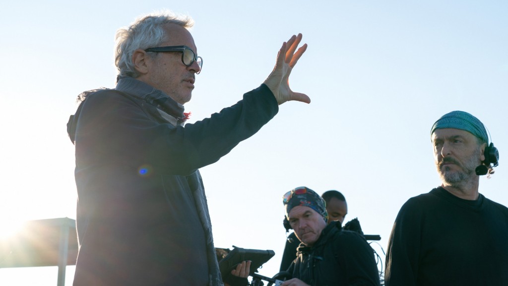 Writer, executive producer and director Alfonso Cuarón with executive producer and cinematographer Emmanuel “Chivo” Lubezki, on location in Forte dei Marmi, Italy.