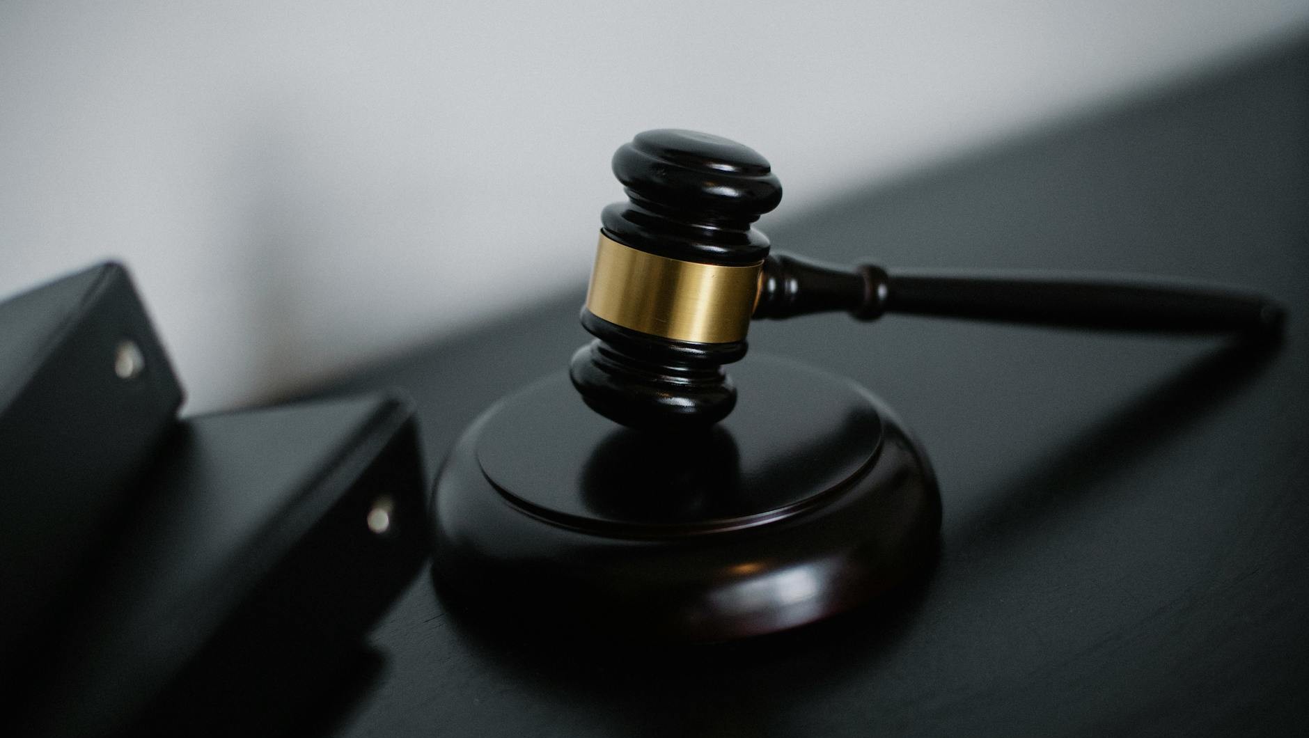 close up photo of wooden gavel