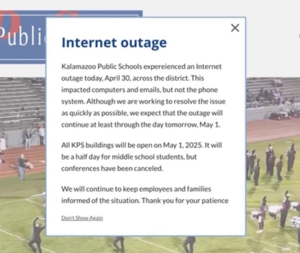 Screenshot of the outage alert posted on the school district's website 
