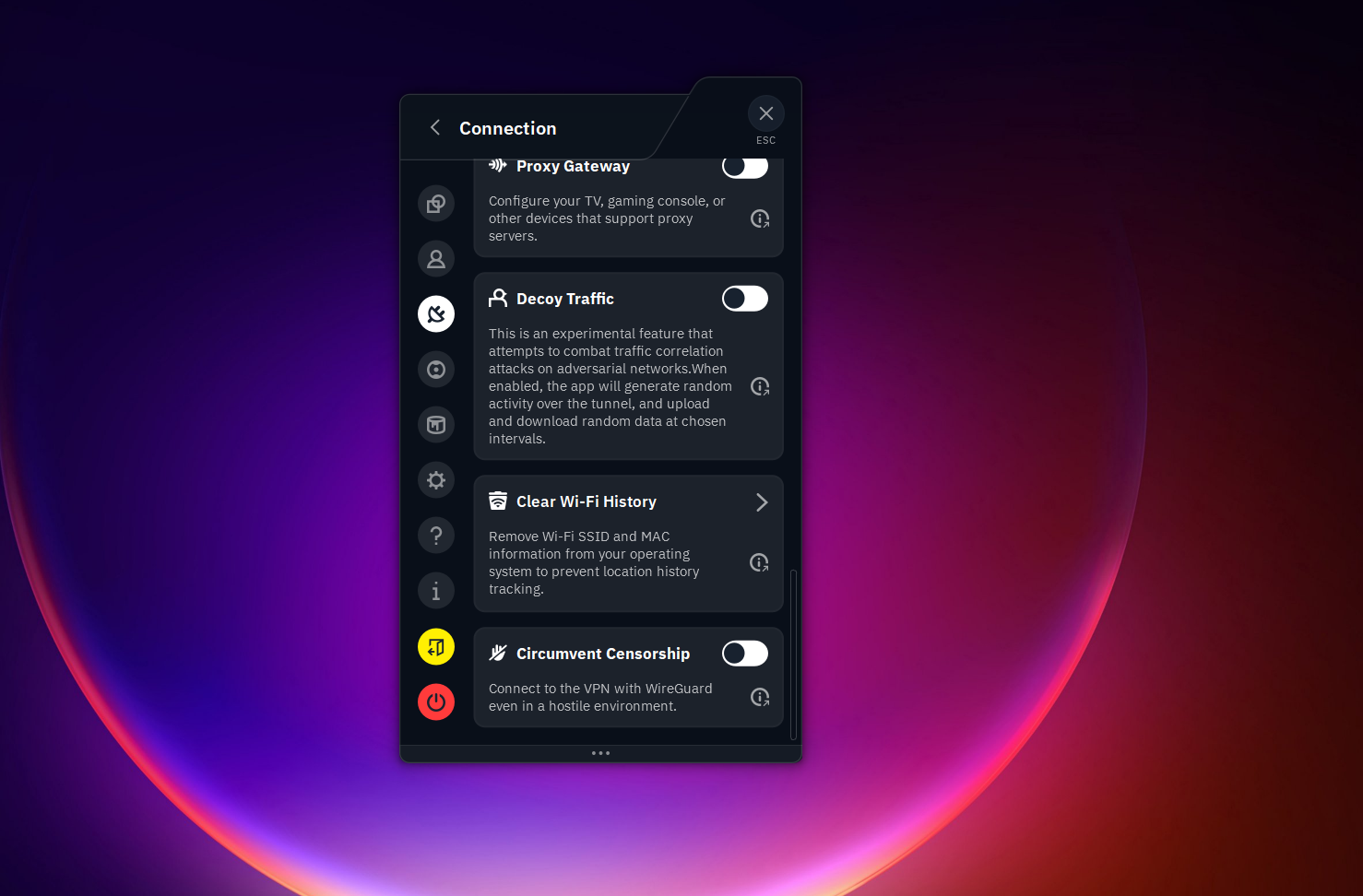 Windscribe VPN Free Windows Version settings screen displaying advanced connection options like circumvent censorship, clear Wi-Fi history, and decoy traffic toggles
